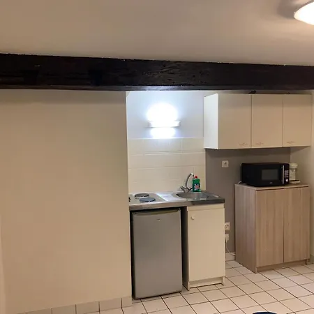 Centre Apartment *