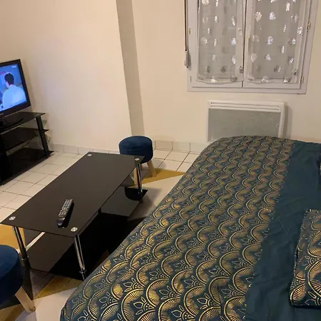 Apartment Centre